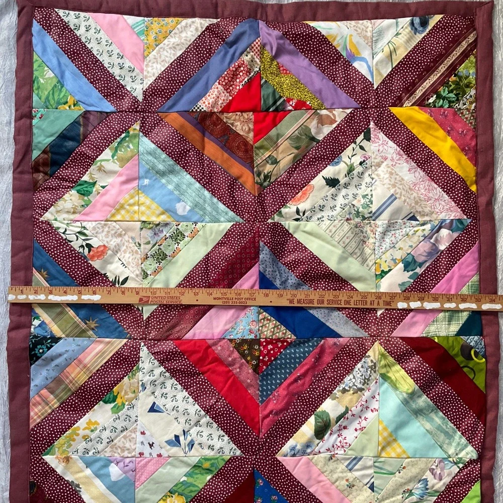 VTG 1950s MCM Handmade Patchwork String Quilt Diamond 34x50 Cottagecore FeedSack
